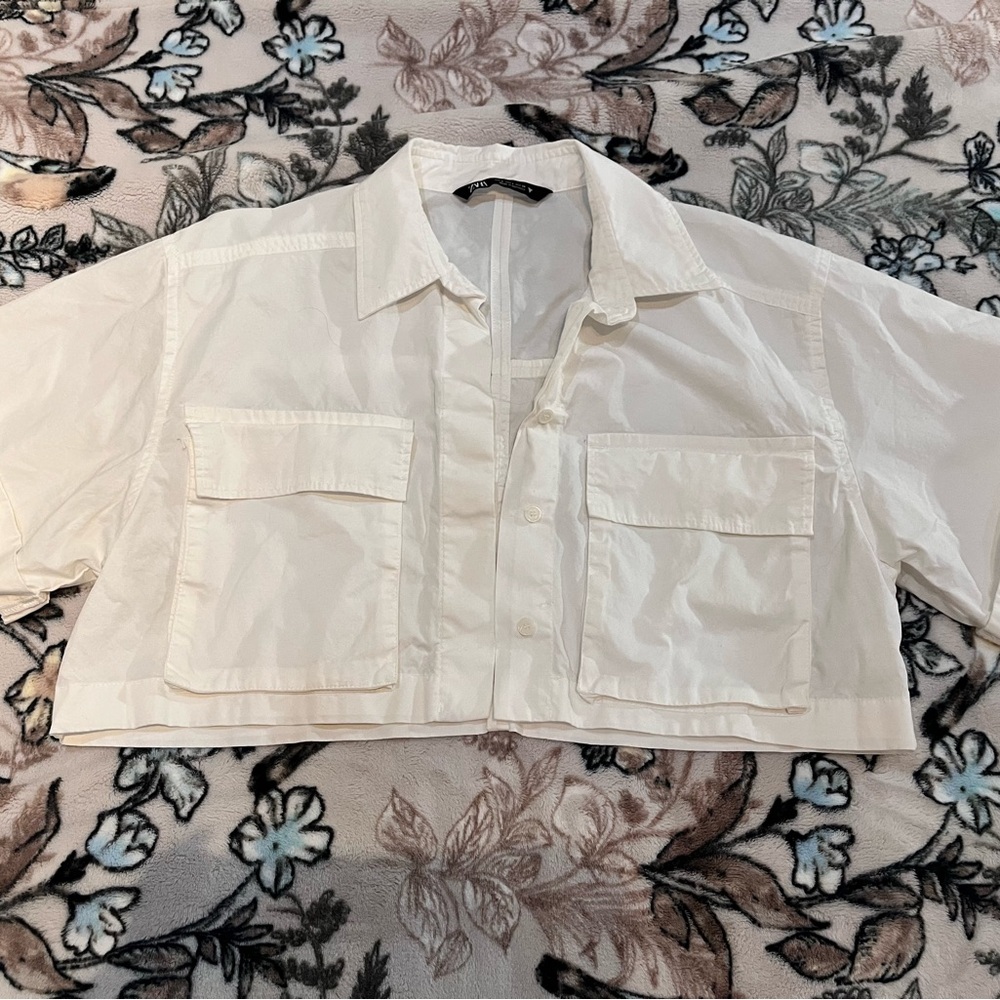 Zara Cream Utility Cropped Bottom down blouse
